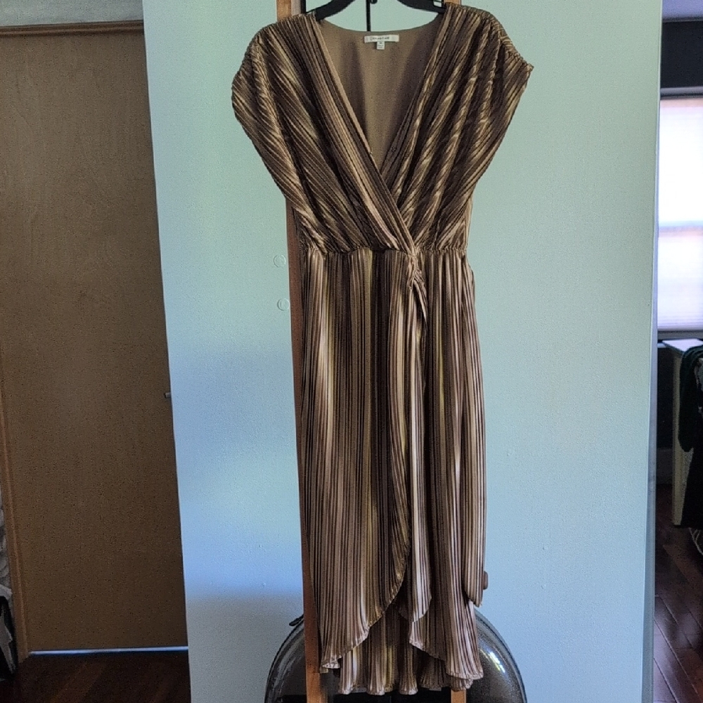 Chic High-Low Brown Striped Dress